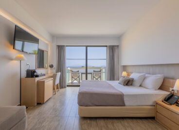 Double room (Garden or Sea View)